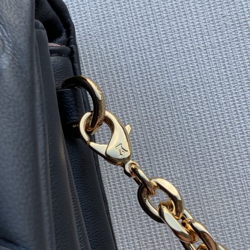 Louis Vuitton Pochette Coussin Chain Bag-20*14*8CM - Image 5