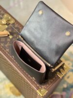 Louis Vuitton Pochette Coussin Chain Bag-20*14*8CM - Image 7