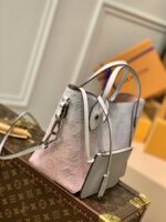 Louis Vuitton Hina Handbags-34*19*13CM - Image 3