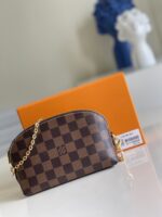 Louis Vuitton Cosmetic Bag-17*12*6CM