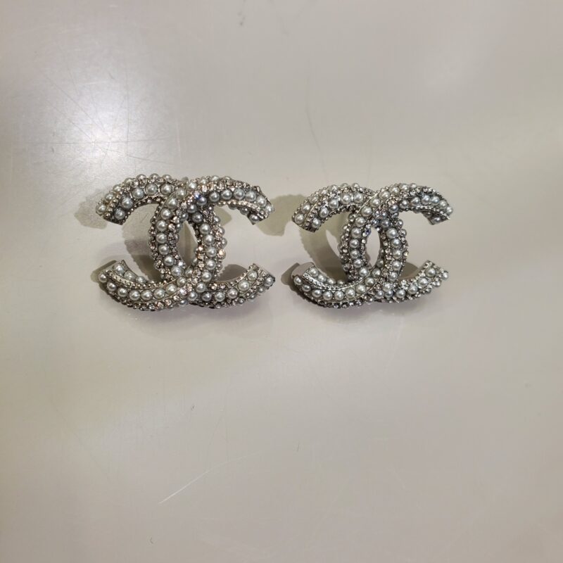 Ch@nel Earring - Image 4