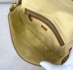 Fendi Medium Baguette Bag-26x15x4CM - Image 7