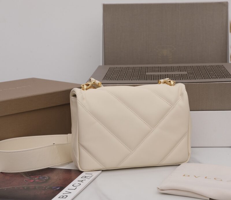 Bvlgari Serpenti Cabochon Bag-22.5 X 15 X 10 CM - Image 2