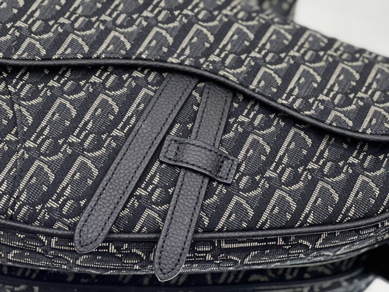 Diro Saddle Bag-20 x 28.6 x 5CM - Image 3