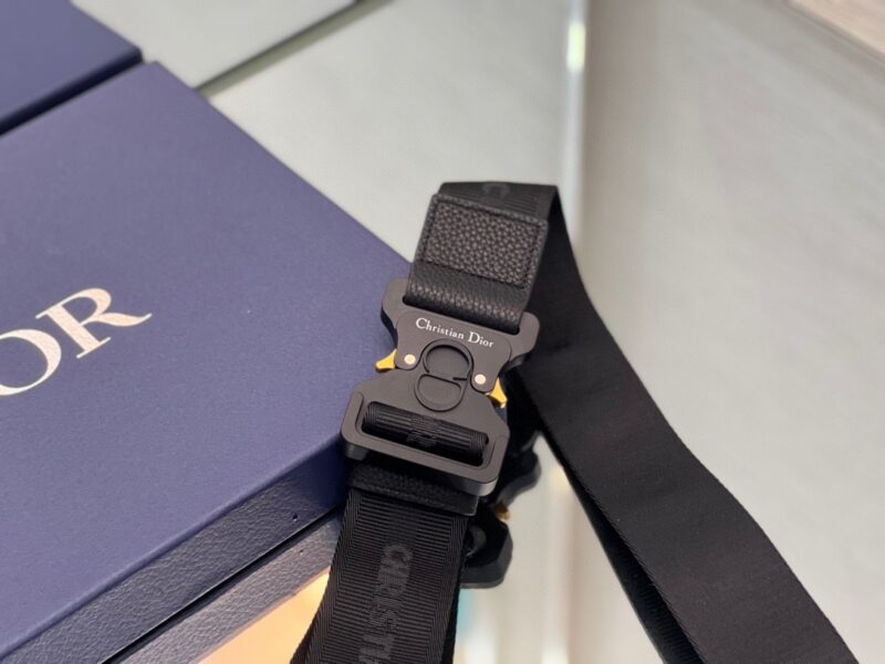 Diro Saddle Bag-20 x 28.6 x 5CM - Image 5