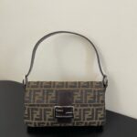 FendI Medium Baguette Bag-26x15x4CM