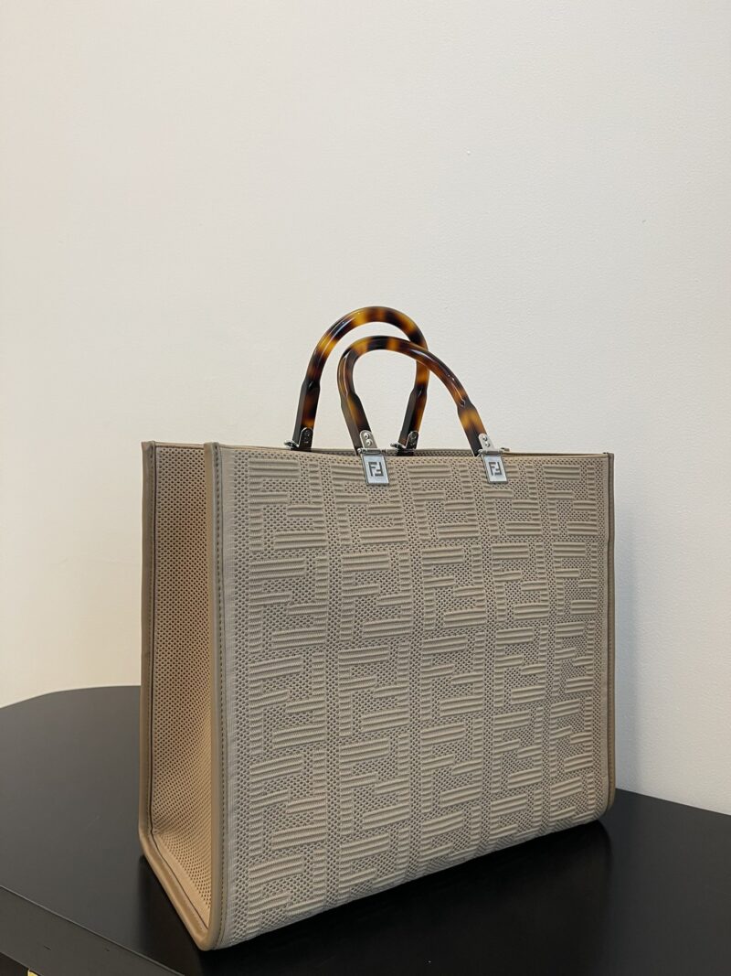 Fendi Tote-36*17*31CM - Image 5