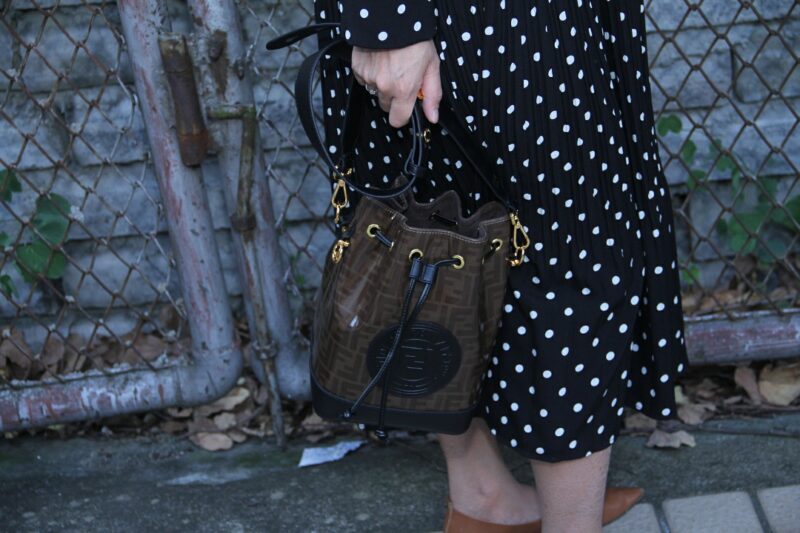 Fendi Bucket-17*15*25CM - Image 8