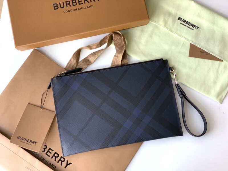 Burberry Wallet-30 x 20 CM - Image 6