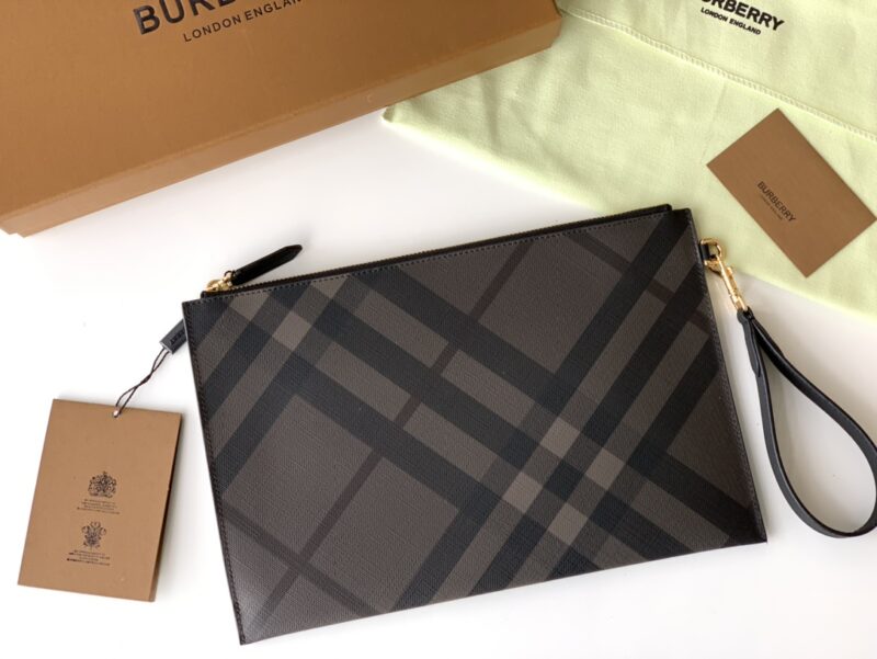 Burberry Wallet-30 x 20 CM - Image 4
