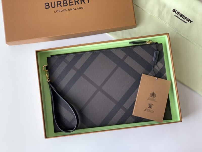 Burberry Wallet-30 x 20 CM - Image 7