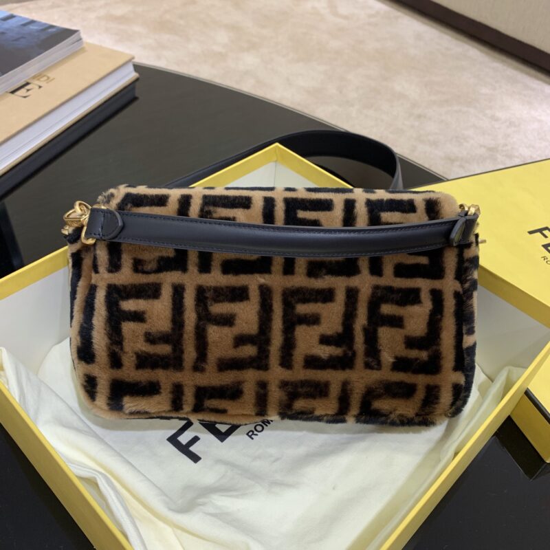FendI Medium Baguette Bag-26x15x4CM - Image 8