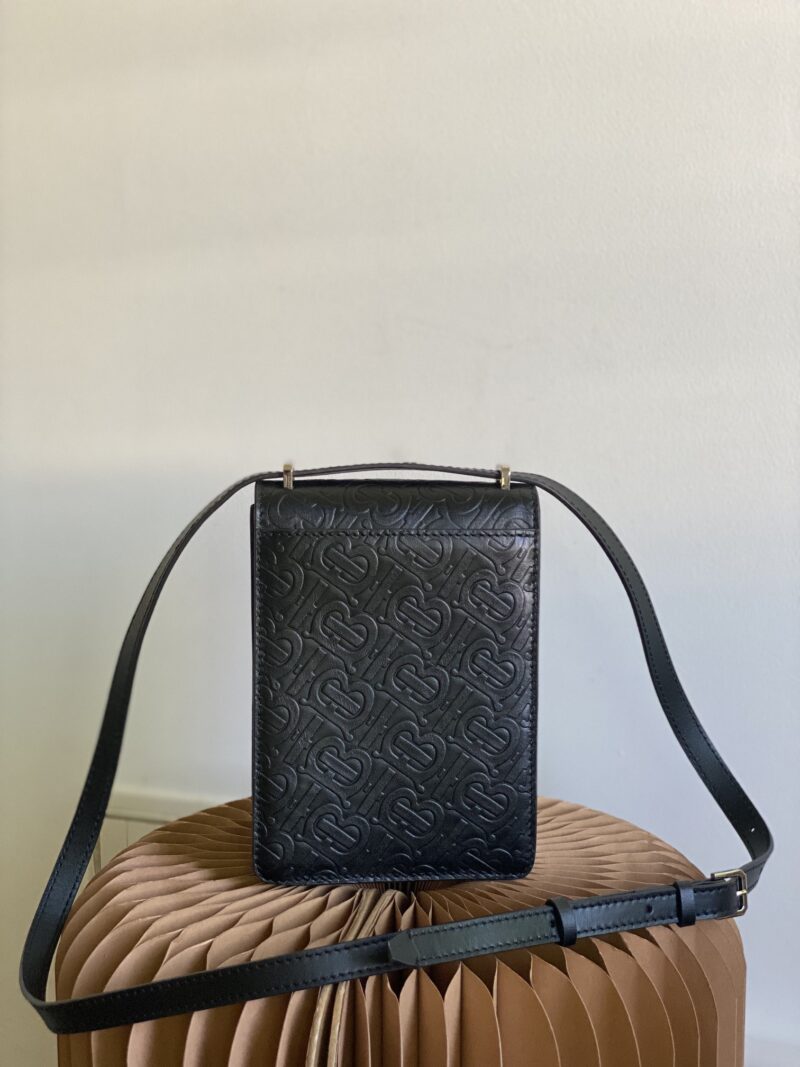 Burberry Robin Bag-13.5 x 4.5 x 19CM - Image 4