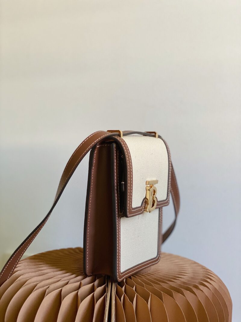 Burberry Robin Bag-13.5 x 4.5 x 19CM - Image 9
