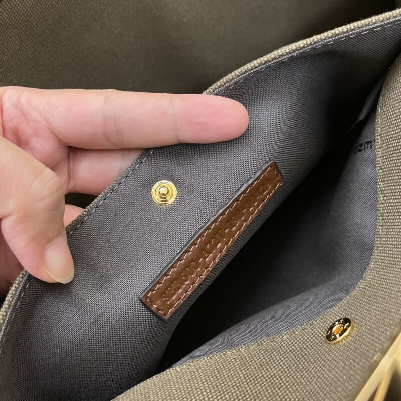 Fendi PeekabooTote-41*29*16CM - Image 7