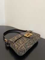 FendI Medium Baguette Bag-26x15x4CM - Image 9