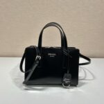 Prada Re-Edition 1BA357 Tote Bag-22*15*6.5CM
