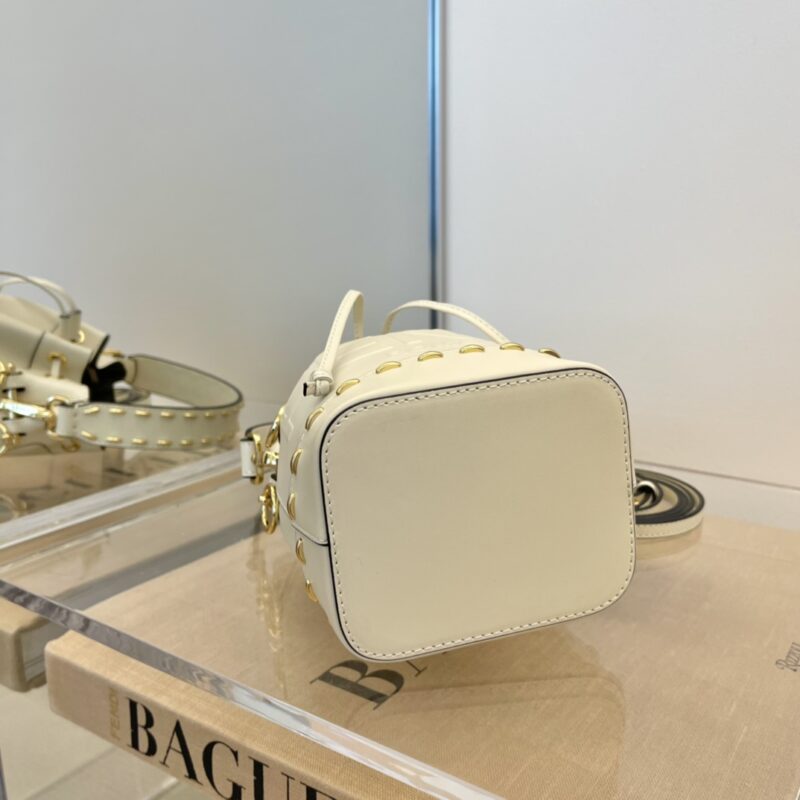 Fendi Mini Mon Tresor Bag -12x18x10CM - Image 8