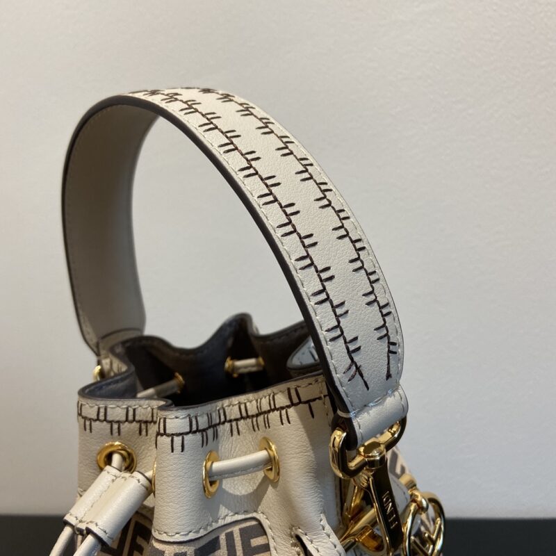 Fendi Mini Mon Tresor Bag -12x18x10CM - Image 5