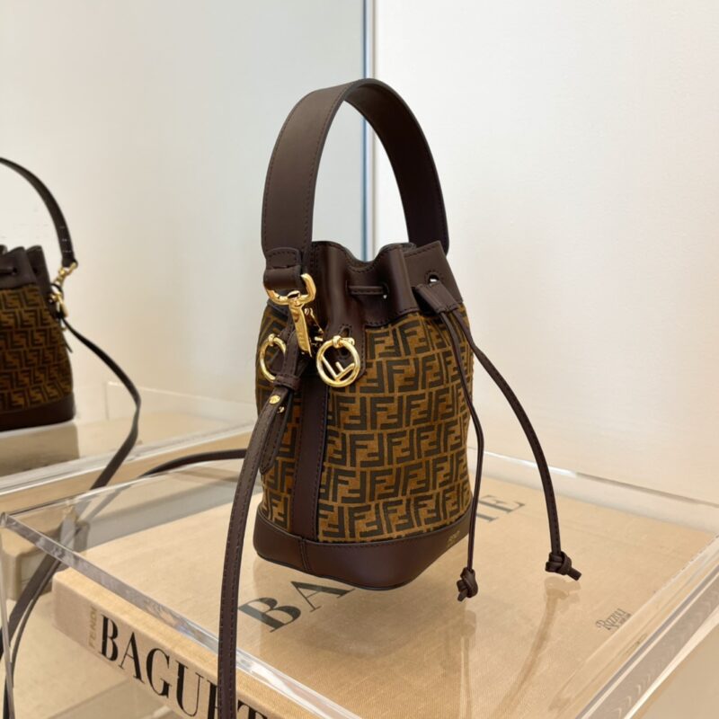 Fendi Mini Mon Tresor Bag -12x18x10CM - Image 5