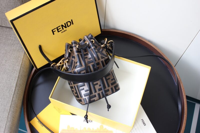 Fendi Mini Mon Tresor Bag -18*12*10CM - Image 9