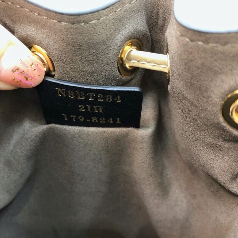 Fendi Mini Mon Tresor Bag -12x18x10CM - Image 9