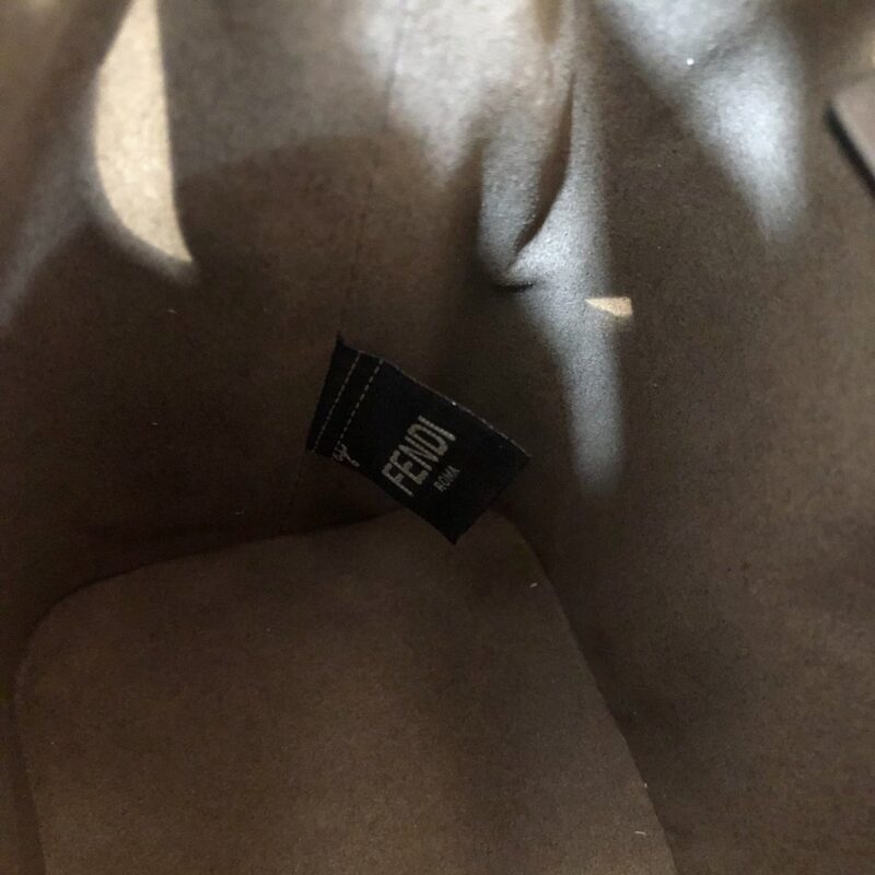 Fendi Mini Mon Tresor Bag -12x18x10CM - Image 7