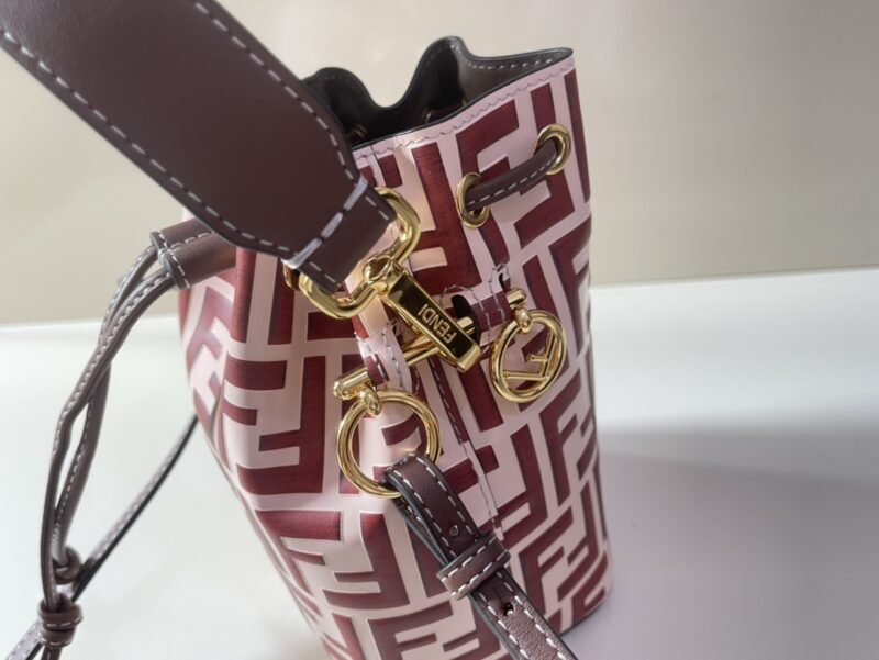 Fendi Mini Mon Tresor Bag -12x18x10CM - Image 2