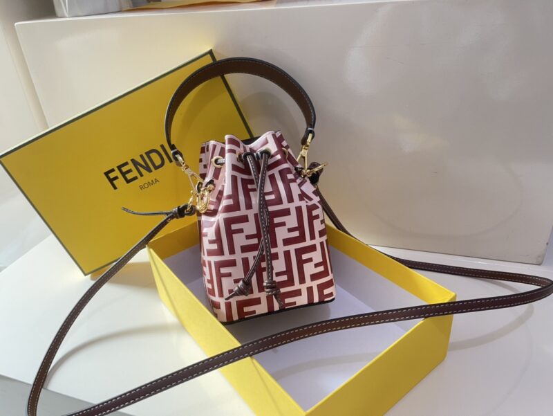 Fendi Mini Mon Tresor Bag -12x18x10CM - Image 7