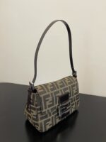 FendI Small Baguette Bag-20x15x9CM - Image 2