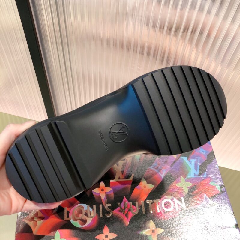 Louis Vuitton Archlight Sneaker - Image 8