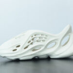 YEEZY FOAM RUNNR ARARAT G55486