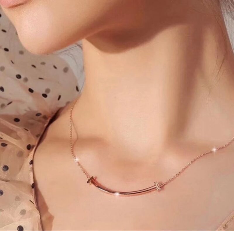 Tiffany Neclace - Image 2