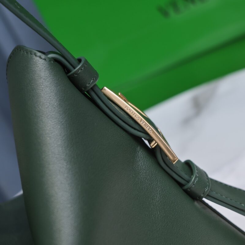Bottega VenetaCradle Tote-30x23x16CM - Image 5