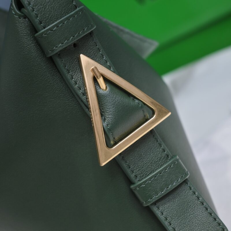 Bottega VenetaCradle Tote-30x23x16CM - Image 6