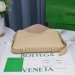 Bottega VenetaCradle Tote-30x23x16CM - Image 6