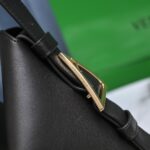 Bottega VenetaCradle Tote-30x23x16CM - Image 4