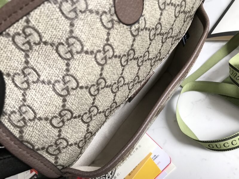 GUCCI Vintage GG Supreme Brossbody Bag-20X13X2.5CM - Image 6