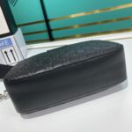 Gucci GG Embossed Crossbody Bag-24*14*7CM - Image 7