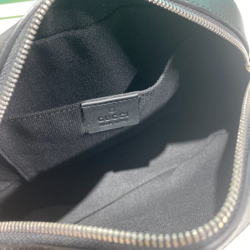 Gucci GG Embossed Crossbody Bag-24*14*7CM - Image 8