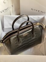 Gienvchy Antigona Handbags-33*18*26*41CM