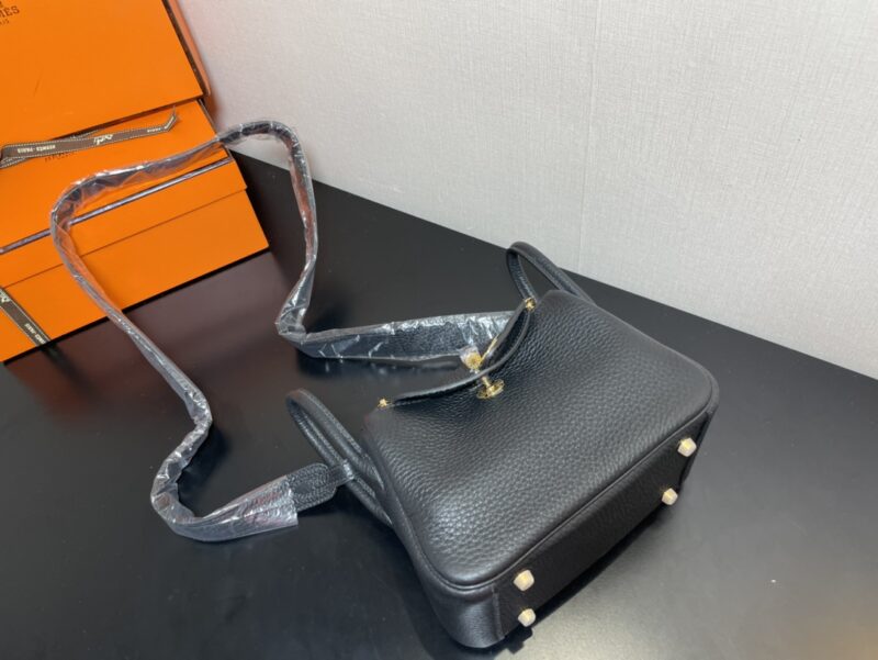 Hermes Lindy 19-Togo Leather-19CM - Image 11