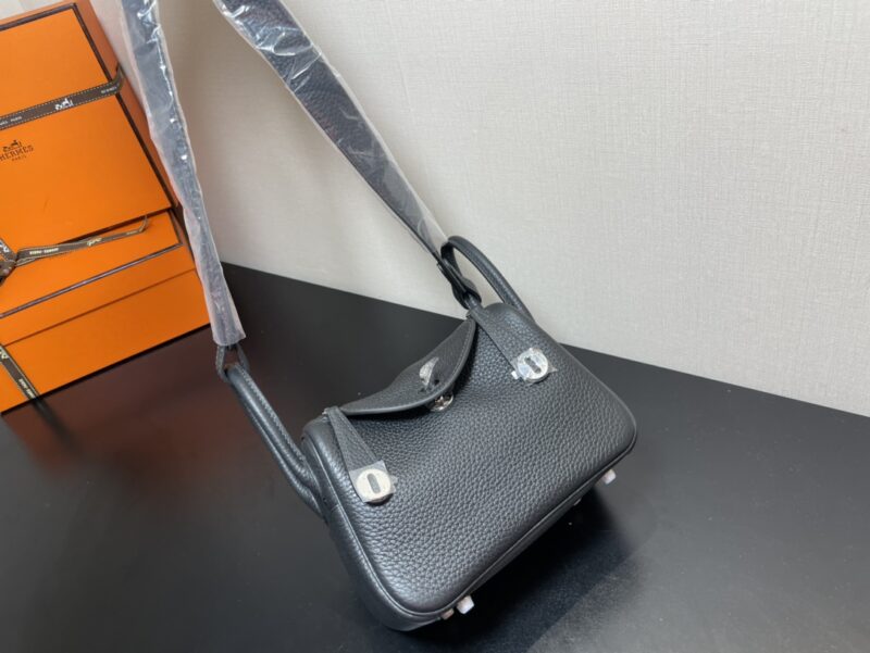 Hermes Lindy 19-Togo Leather-19CM - Image 6