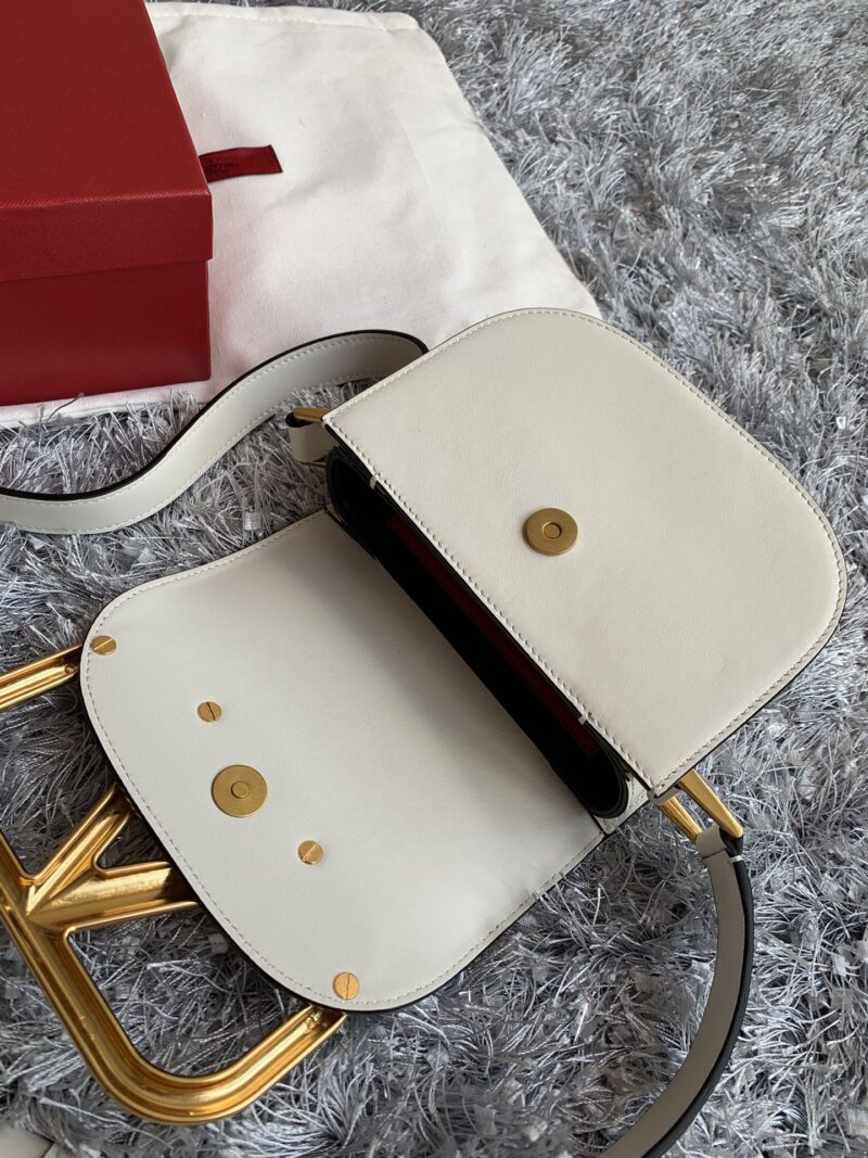 Valentino Garavani Supervee Handbags-18*8*15CM - Image 4