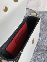 Valentino Garavani Supervee Handbags-18*8*15CM - Image 3