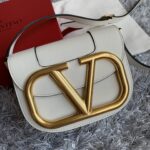 Valentino Garavani Supervee Handbags-18*8*15CM