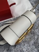 Valentino Garavani Supervee Handbags-18*8*15CM - Image 8