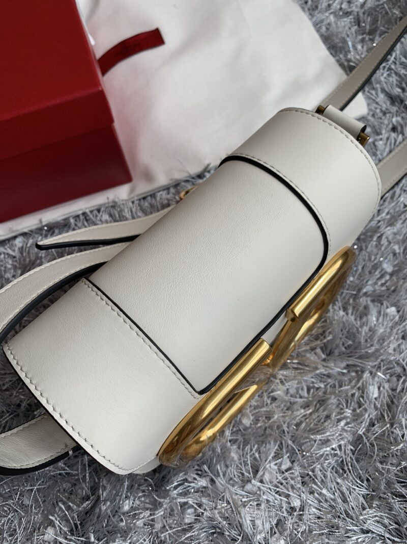 Valentino Garavani Supervee Handbags-18*8*15CM - Image 8