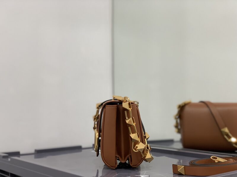 Valentino Handbags-20*15*7CM - Image 8