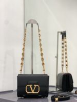 Valentino Handbags-20*15*7CM